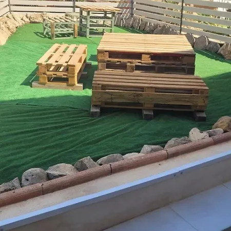 Monolocale Con Veranda Lägenhet